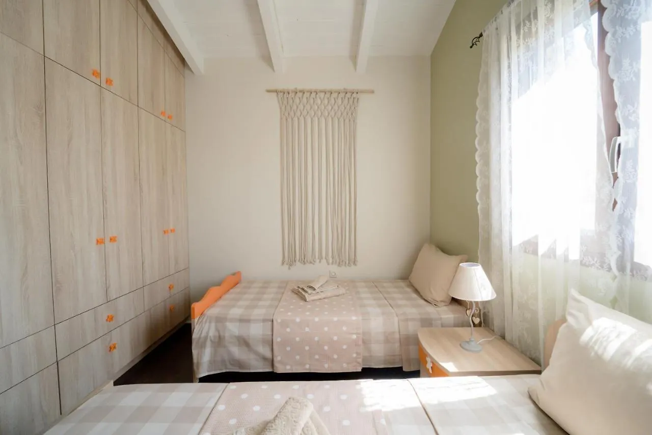 Vayianna'S Garden House Villa Lixouri